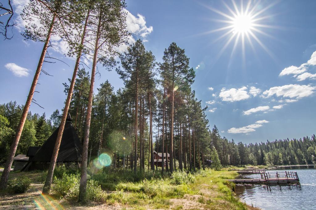 Lomaperkkioe Cottages Каяані Номер фото