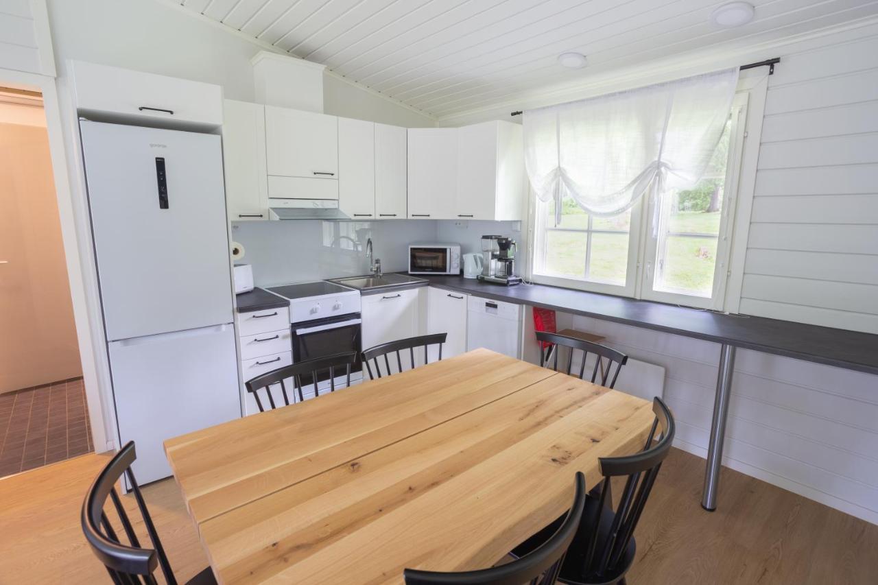 Lomaperkkioe Cottages Каяані Екстер'єр фото