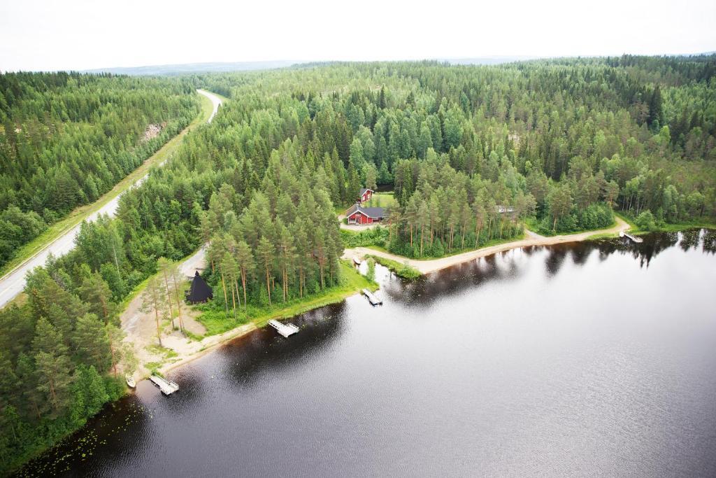 Lomaperkkioe Cottages Каяані Екстер'єр фото