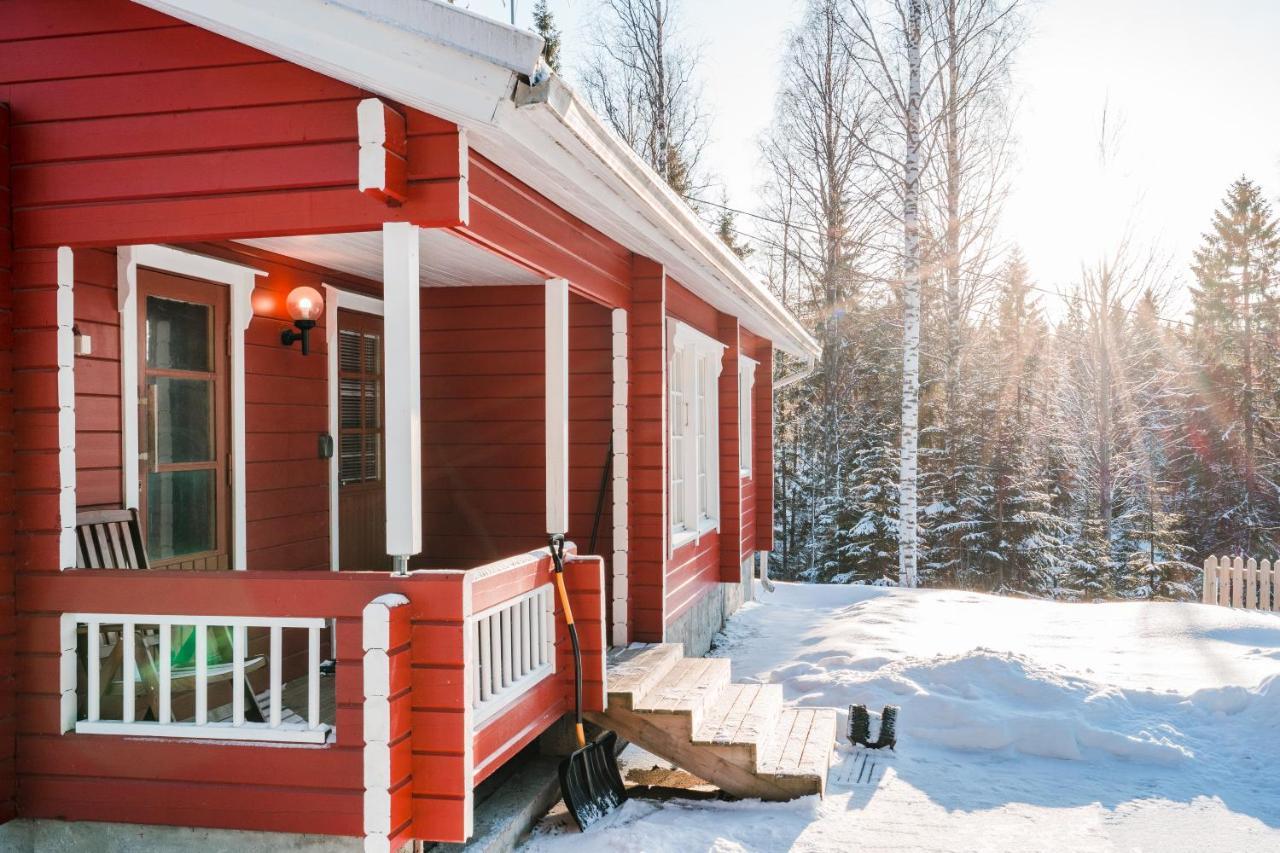 Lomaperkkioe Cottages Каяані Екстер'єр фото