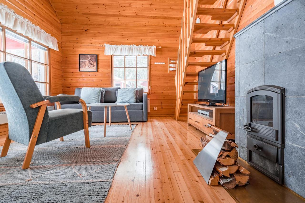 Lomaperkkioe Cottages Каяані Екстер'єр фото